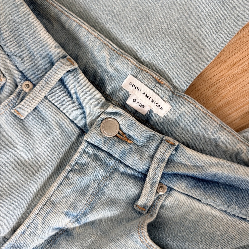 Good American Light Blue Straight Slim Women's Jeans size 25